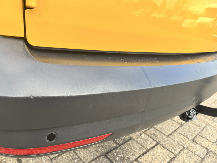 Vehicle Image 33