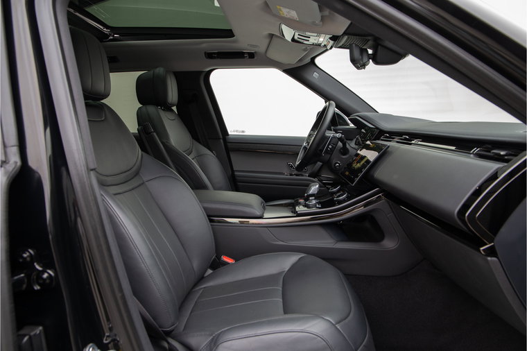 Vehicle Image 18