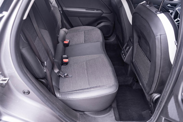 Vehicle Image 35