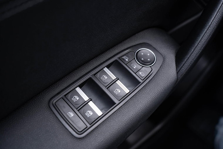 Vehicle Image 37