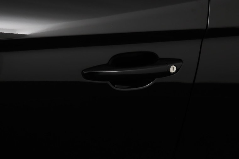 Vehicle Image 40