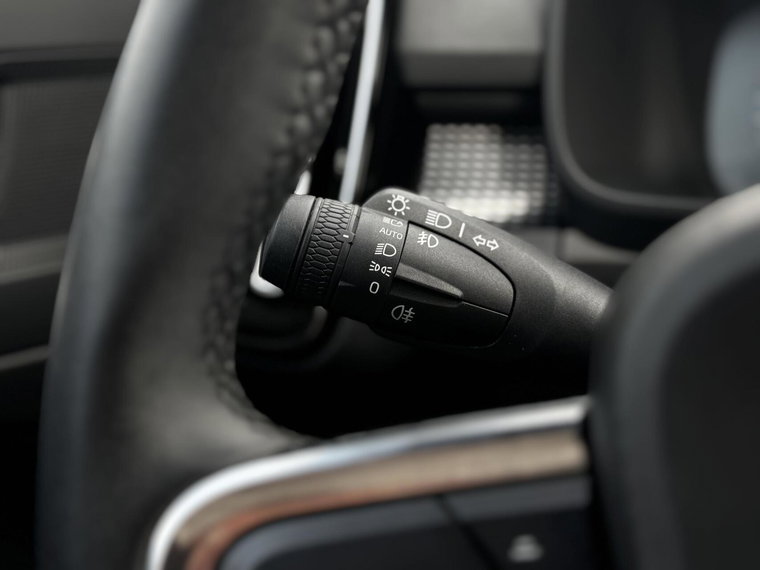Vehicle Image 34