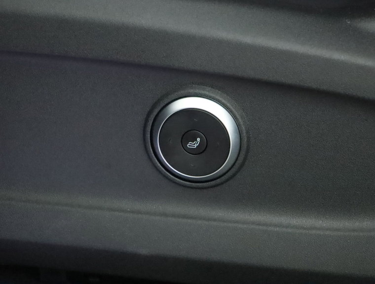 Vehicle Image 39