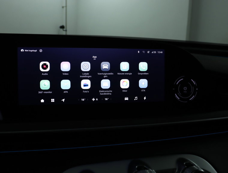 Vehicle Image 60