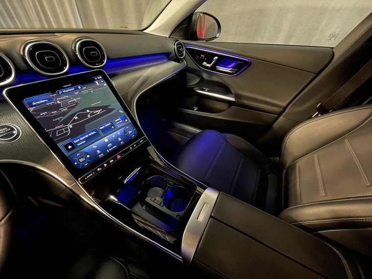 Vehicle Image 30