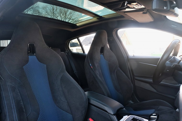 Vehicle Image 27