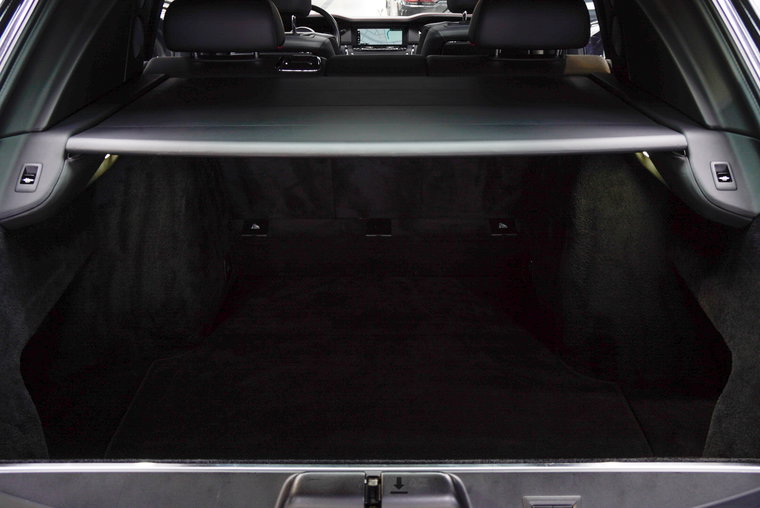 Vehicle Image 37