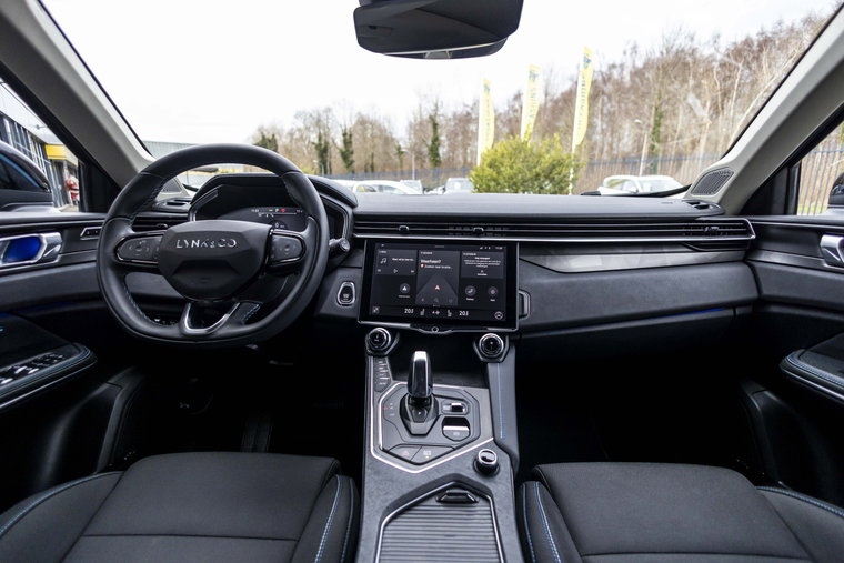 Vehicle Image 18