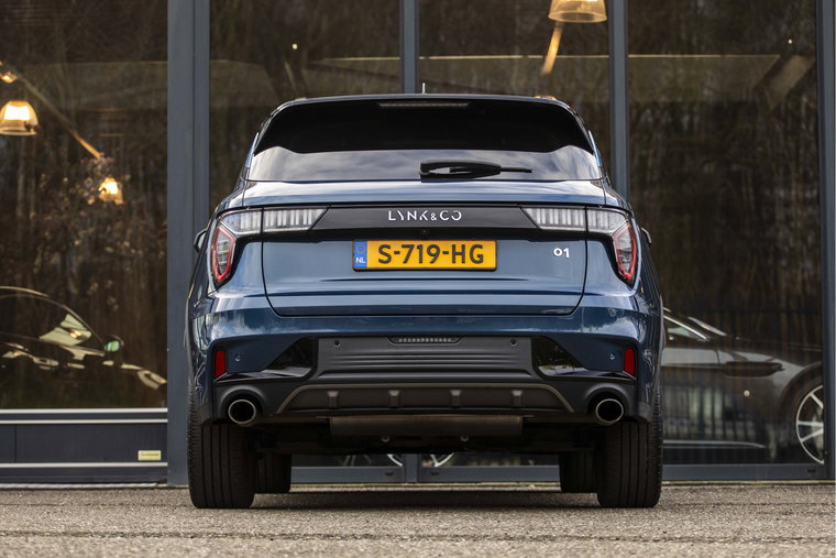 Vehicle Image 6
