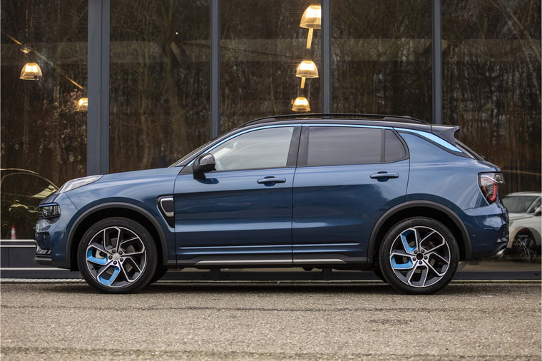 Vehicle Image 8