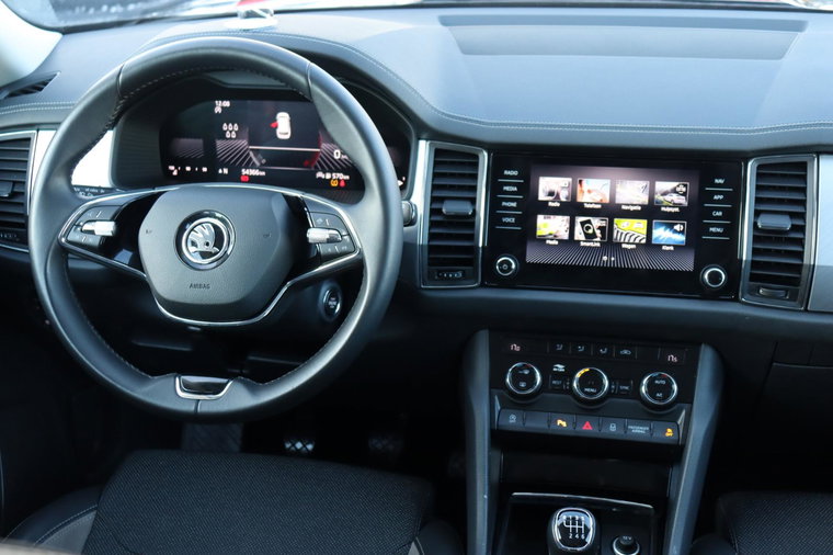 Vehicle Image 14