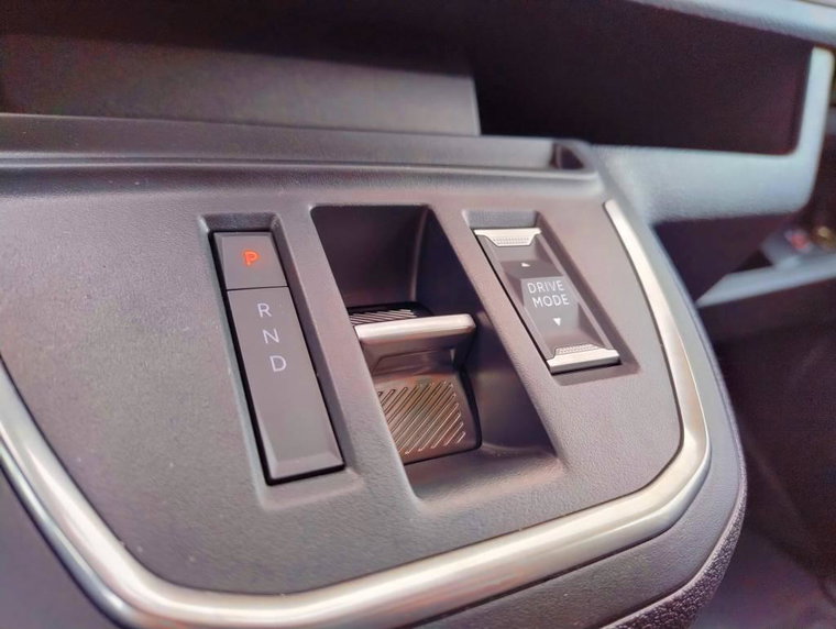 Vehicle Image 36