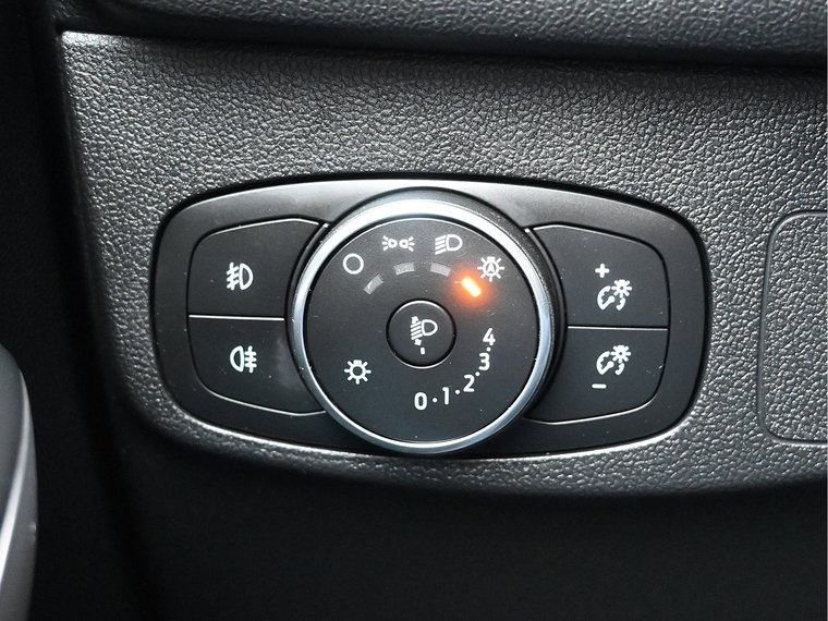 Vehicle Image 27