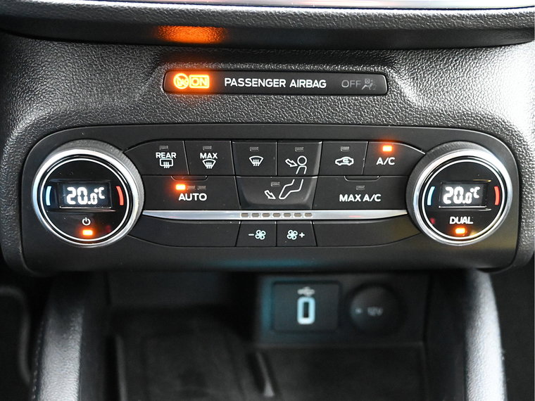Vehicle Image 28