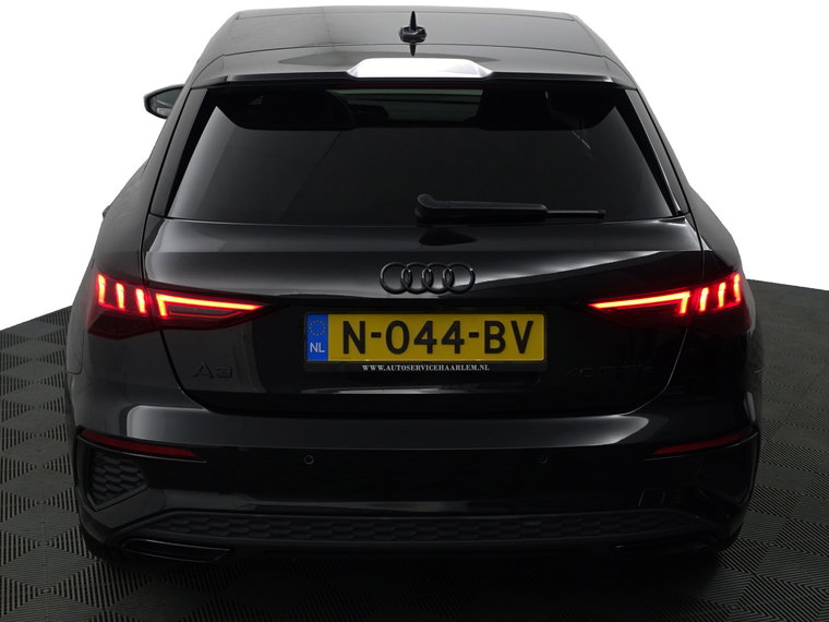 Vehicle Image 38