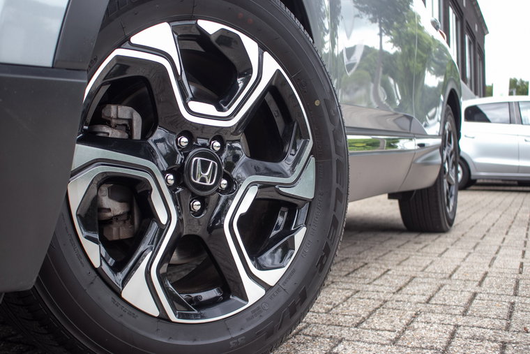 Vehicle Image 13