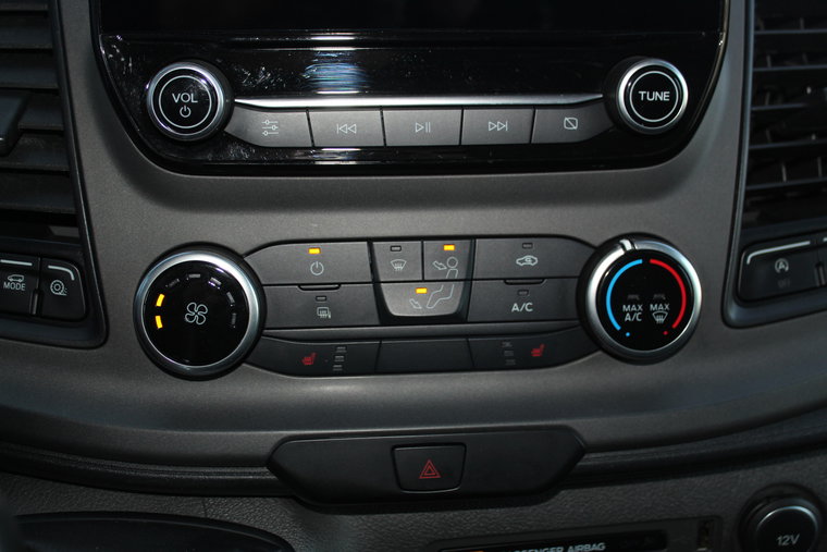 Vehicle Image 20