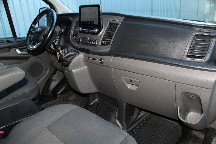 Vehicle Image 35