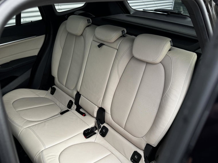 Vehicle Image 45