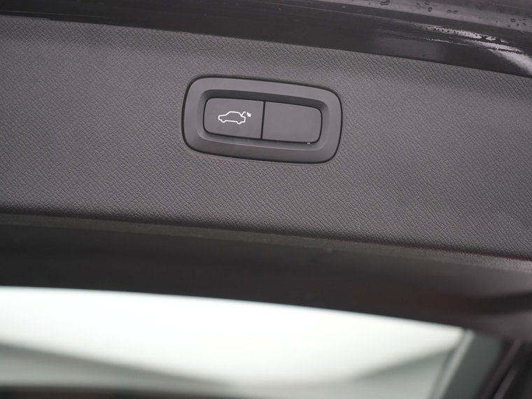 Vehicle Image 42