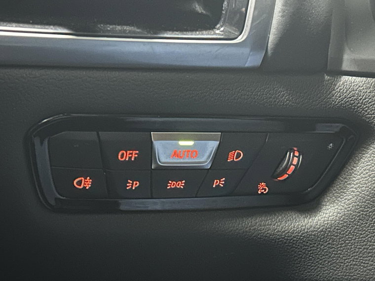 Vehicle Image 57