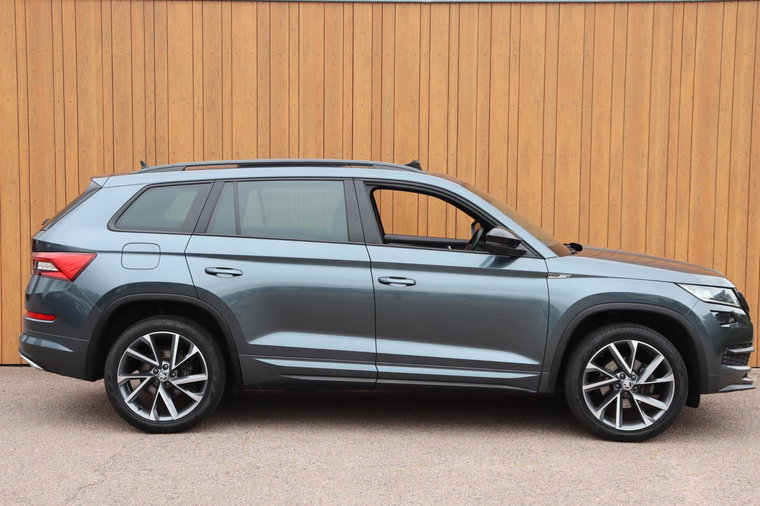 Vehicle Image 5