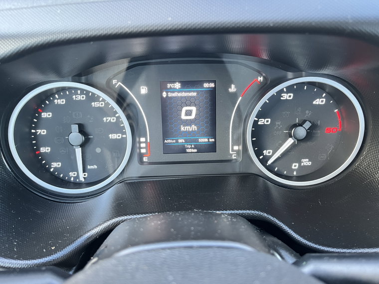Vehicle Image 36