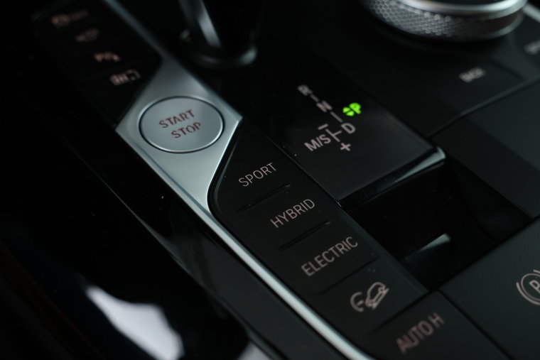 Vehicle Image 33