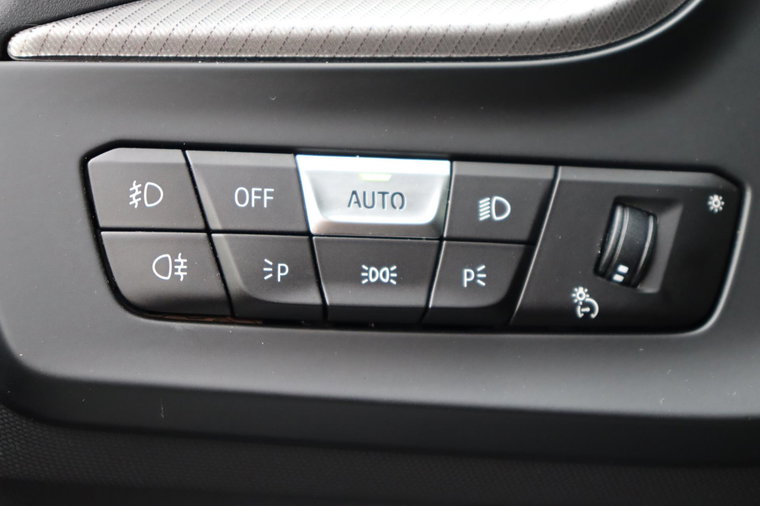 Vehicle Image 33