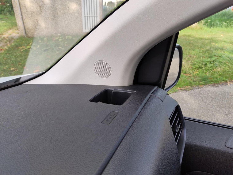 Vehicle Image 36