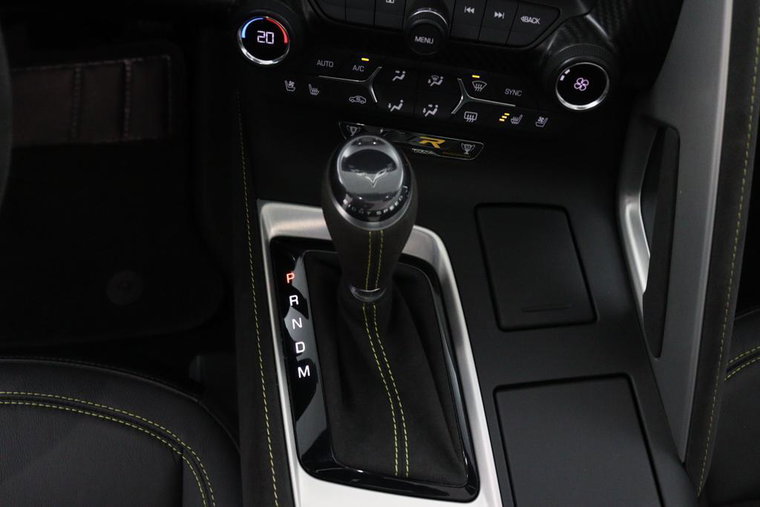 Vehicle Image 23