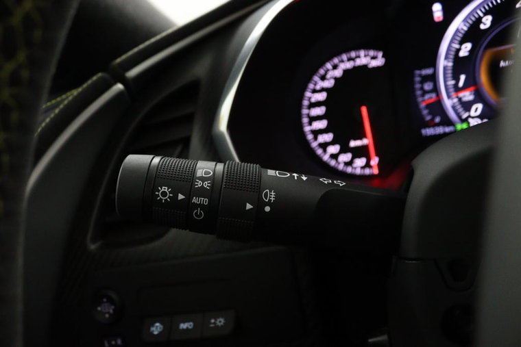 Vehicle Image 35