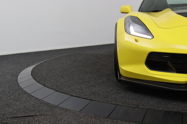 Vehicle Image 38