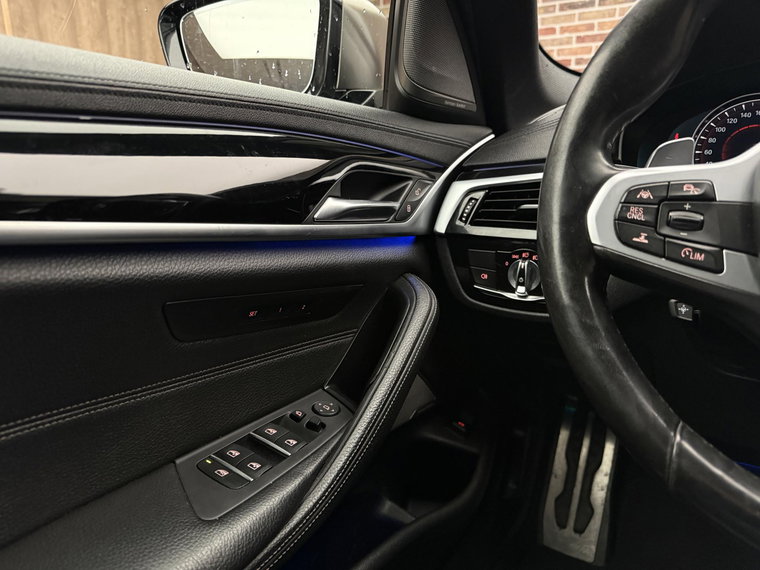 Vehicle Image 38
