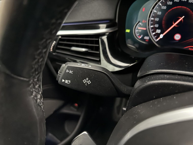 Vehicle Image 42