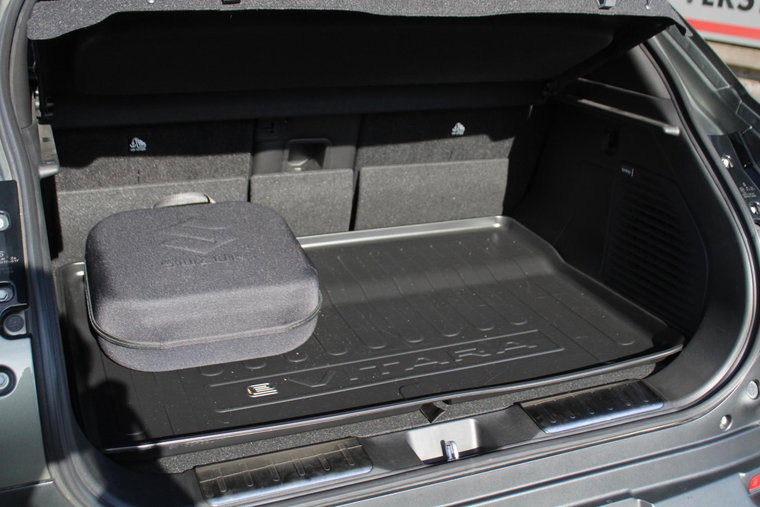 Vehicle Image 19