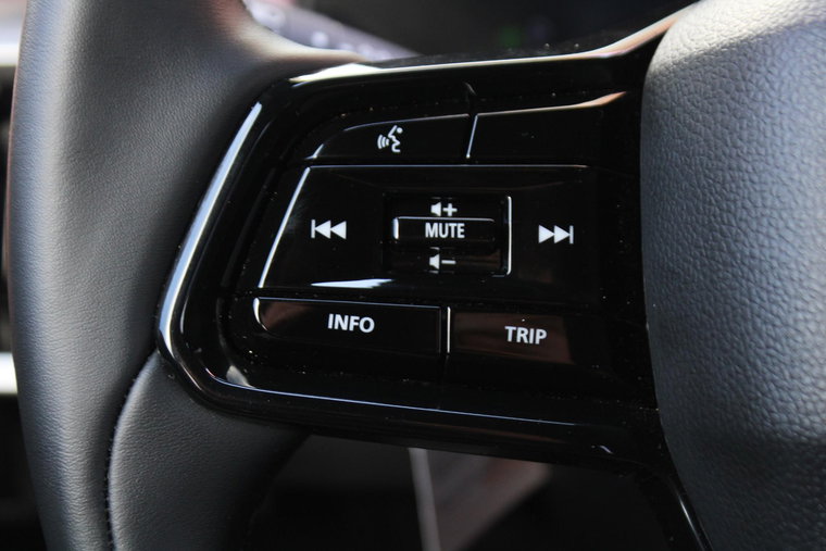 Vehicle Image 35