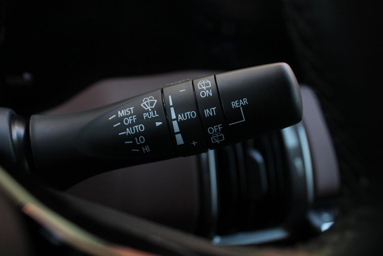 Vehicle Image 38