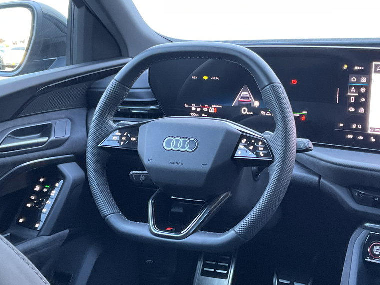 Vehicle Image 27