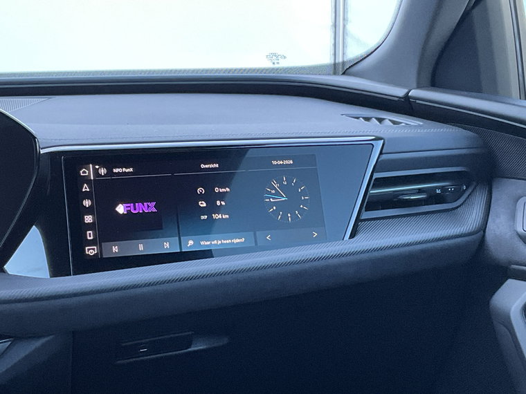 Vehicle Image 28