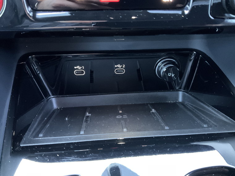 Vehicle Image 37