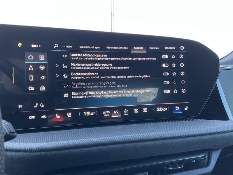 Vehicle Image 53