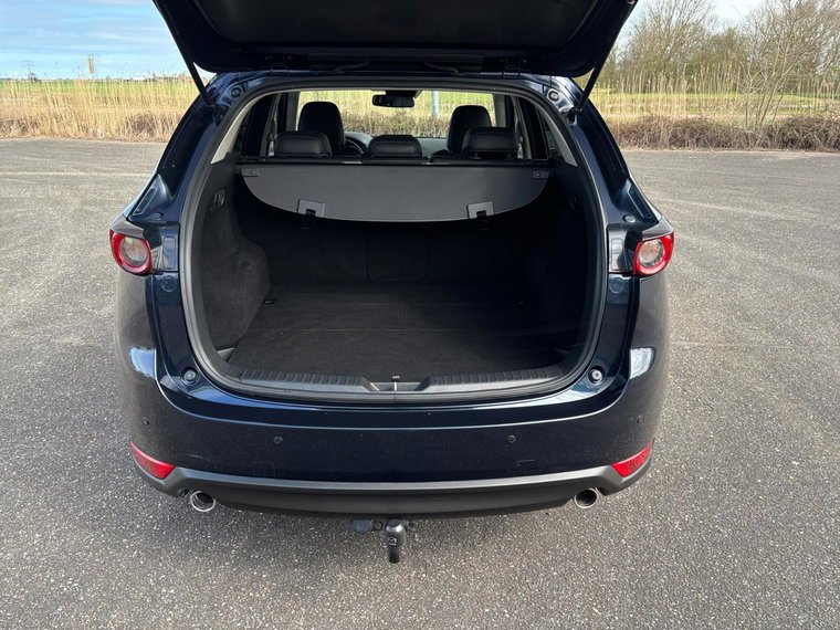 Vehicle Image 21