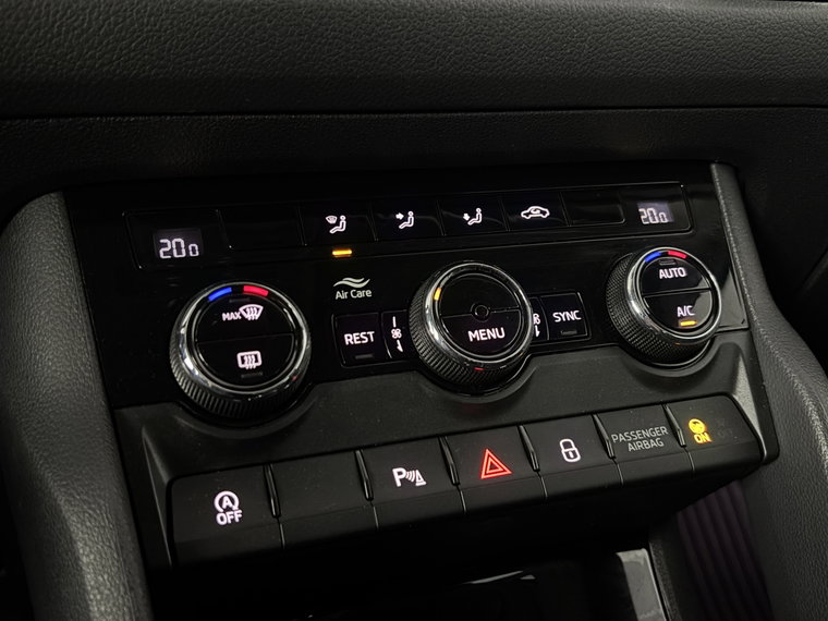 Vehicle Image 35