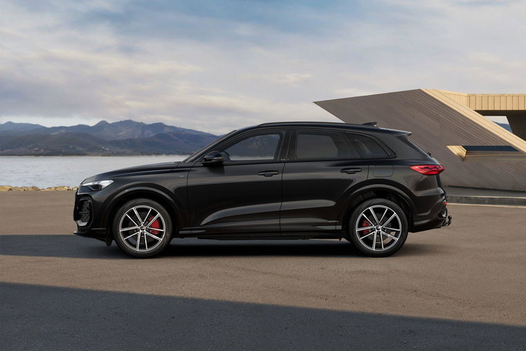 Vehicle Image 4