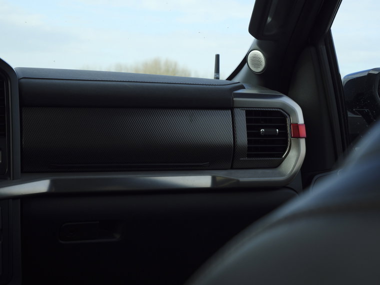 Vehicle Image 33