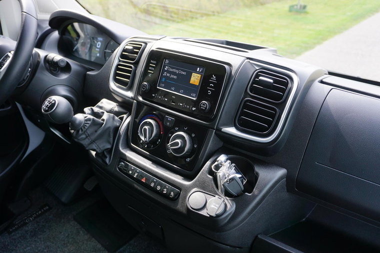 Vehicle Image 14