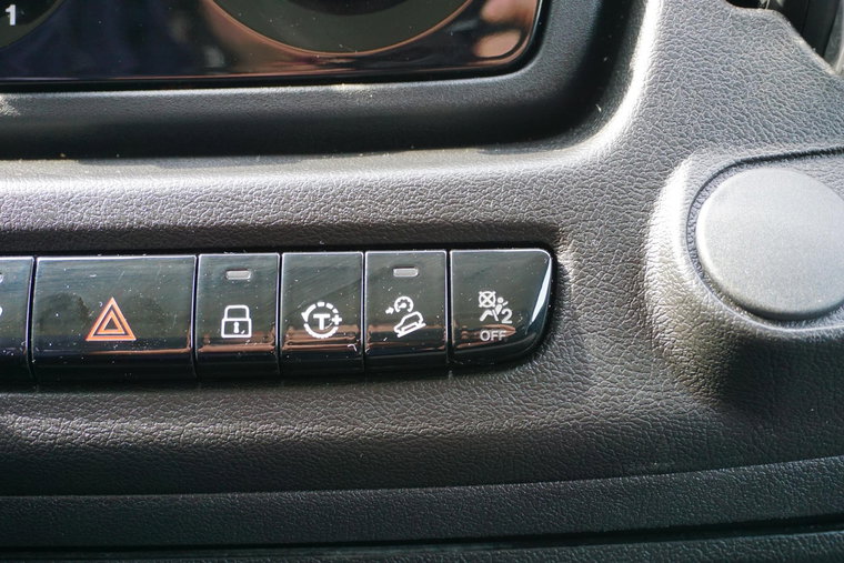 Vehicle Image 40