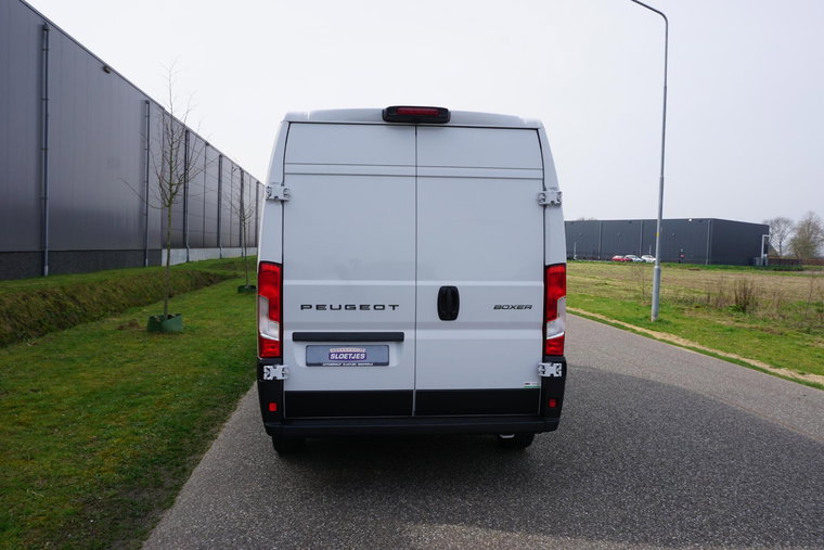 Vehicle Image 45