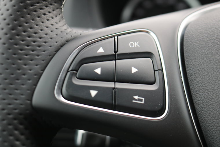 Vehicle Image 28